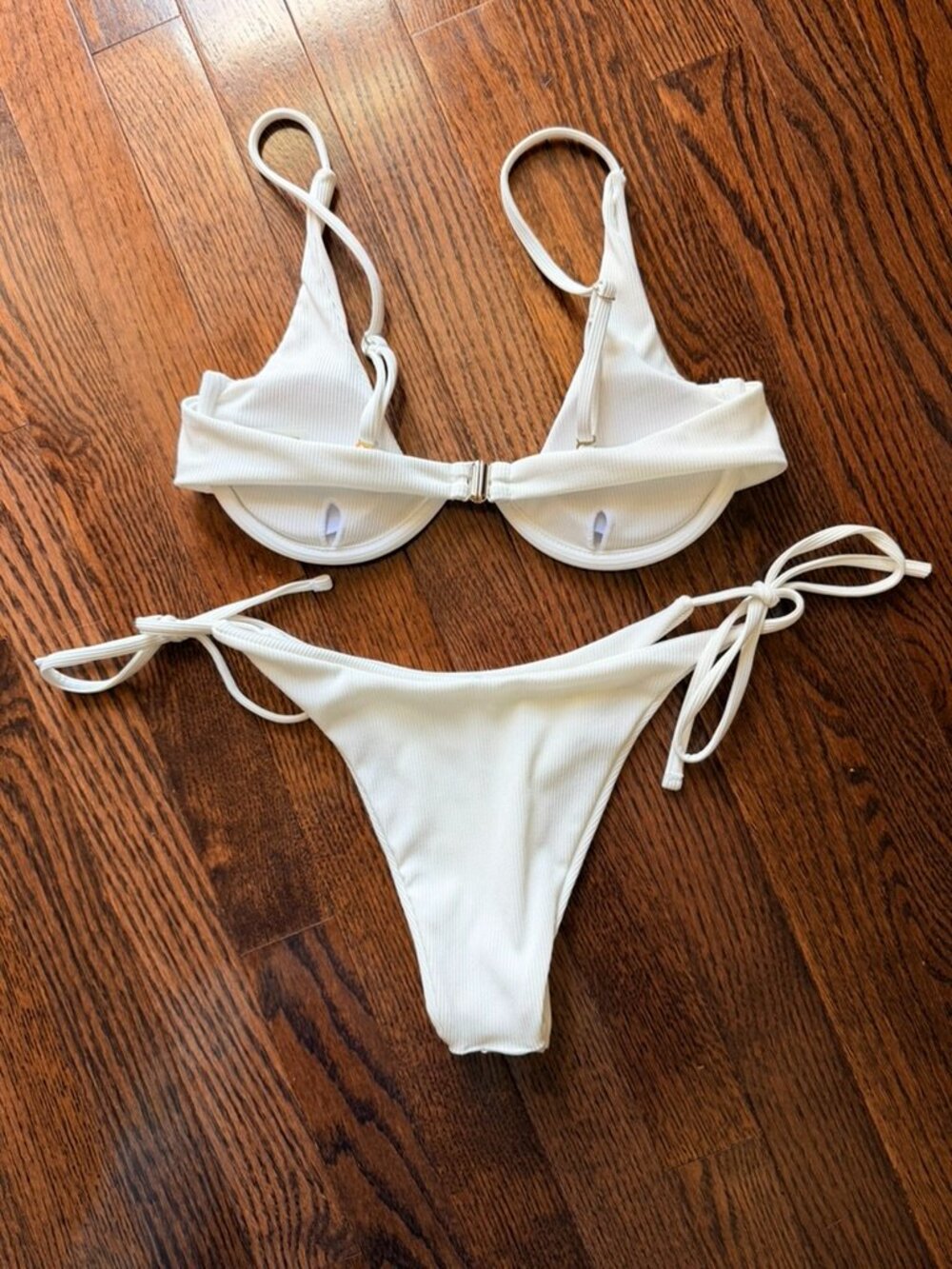 White Ribbed Underwire Bikini Set Small - Picture 2 of 5